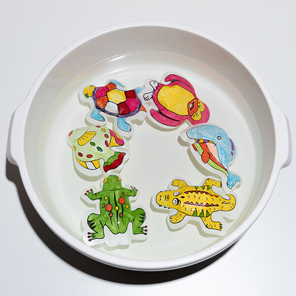 물에서 불어나는 그로윙 아이스 12입